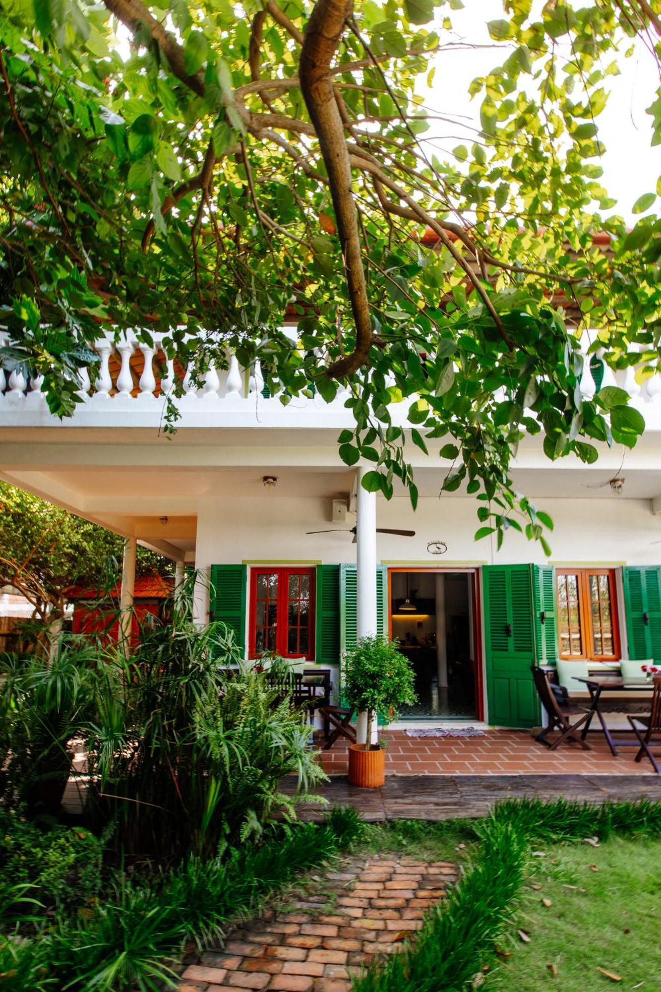 Heron House هوي ان المظهر الخارجي الصورة