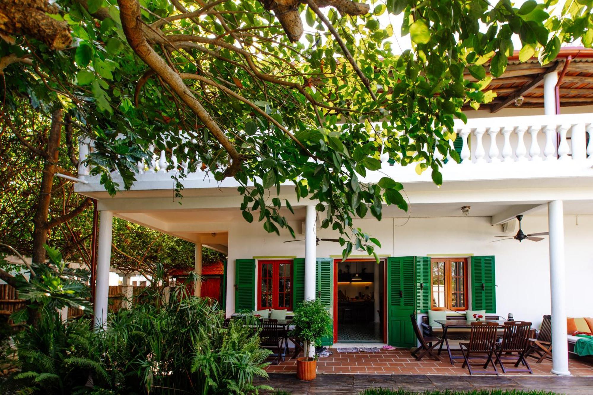 Heron House هوي ان المظهر الخارجي الصورة